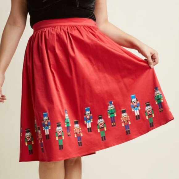 ModCloth Nutcracker Skirt - Picture 1 of 5